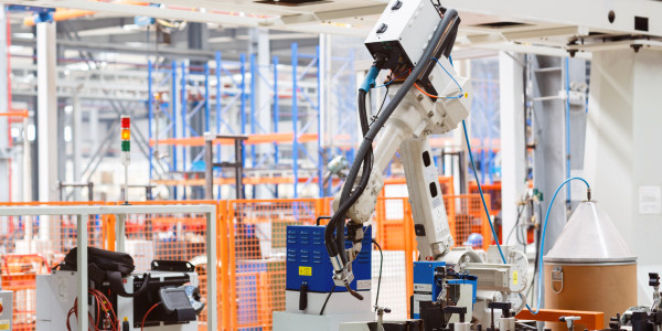 Robots Industriales / Robotización / Cobots Llanars · Robot para Recoger y Colocar, Carga y Descarga, Ensamble y Subensamble